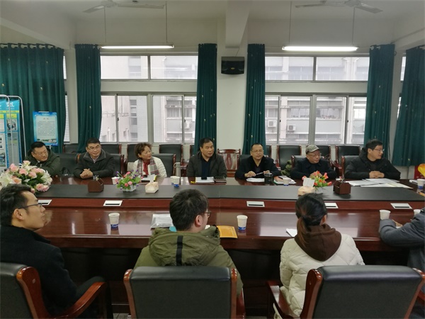 新会员座谈会1.jpg