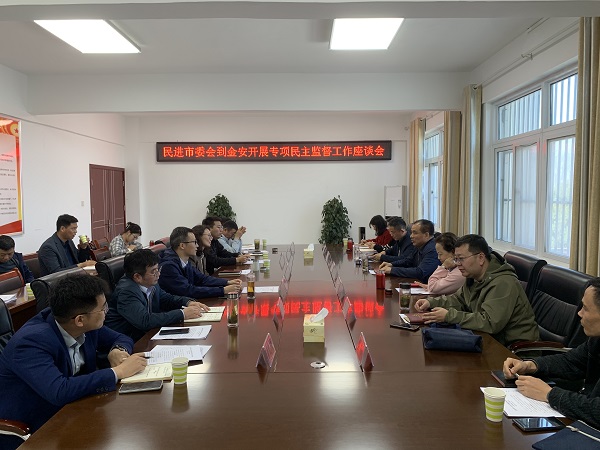 会场.jpg